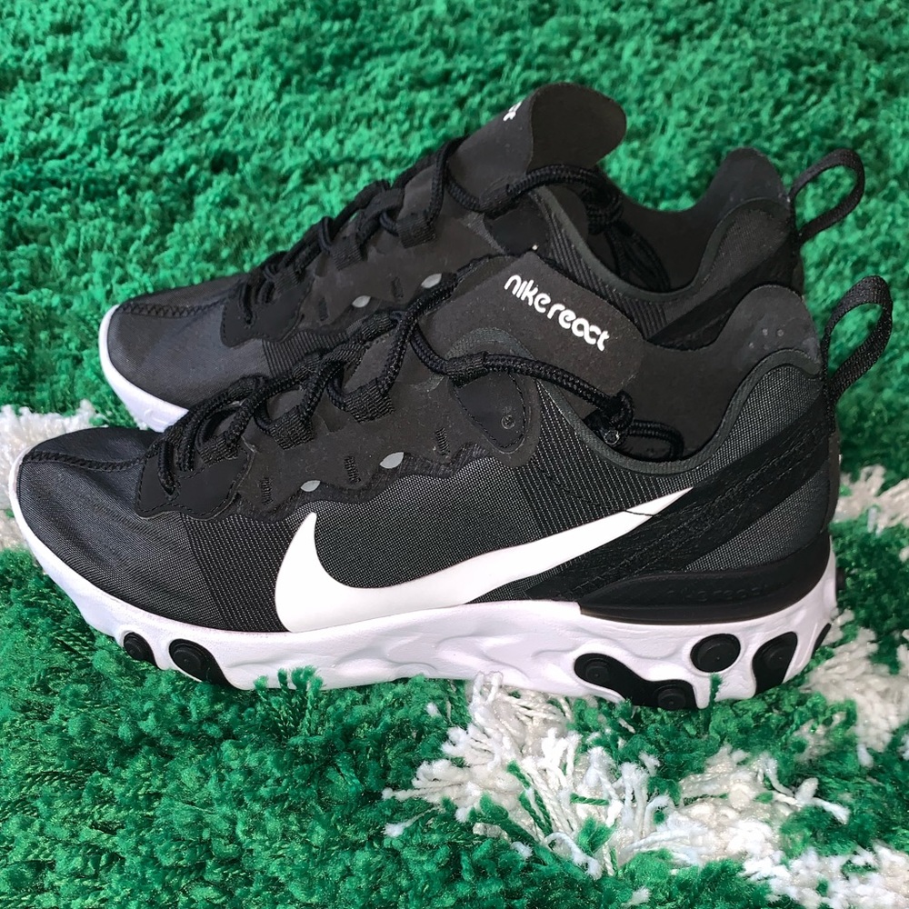 NIKE REACT ELEMENT